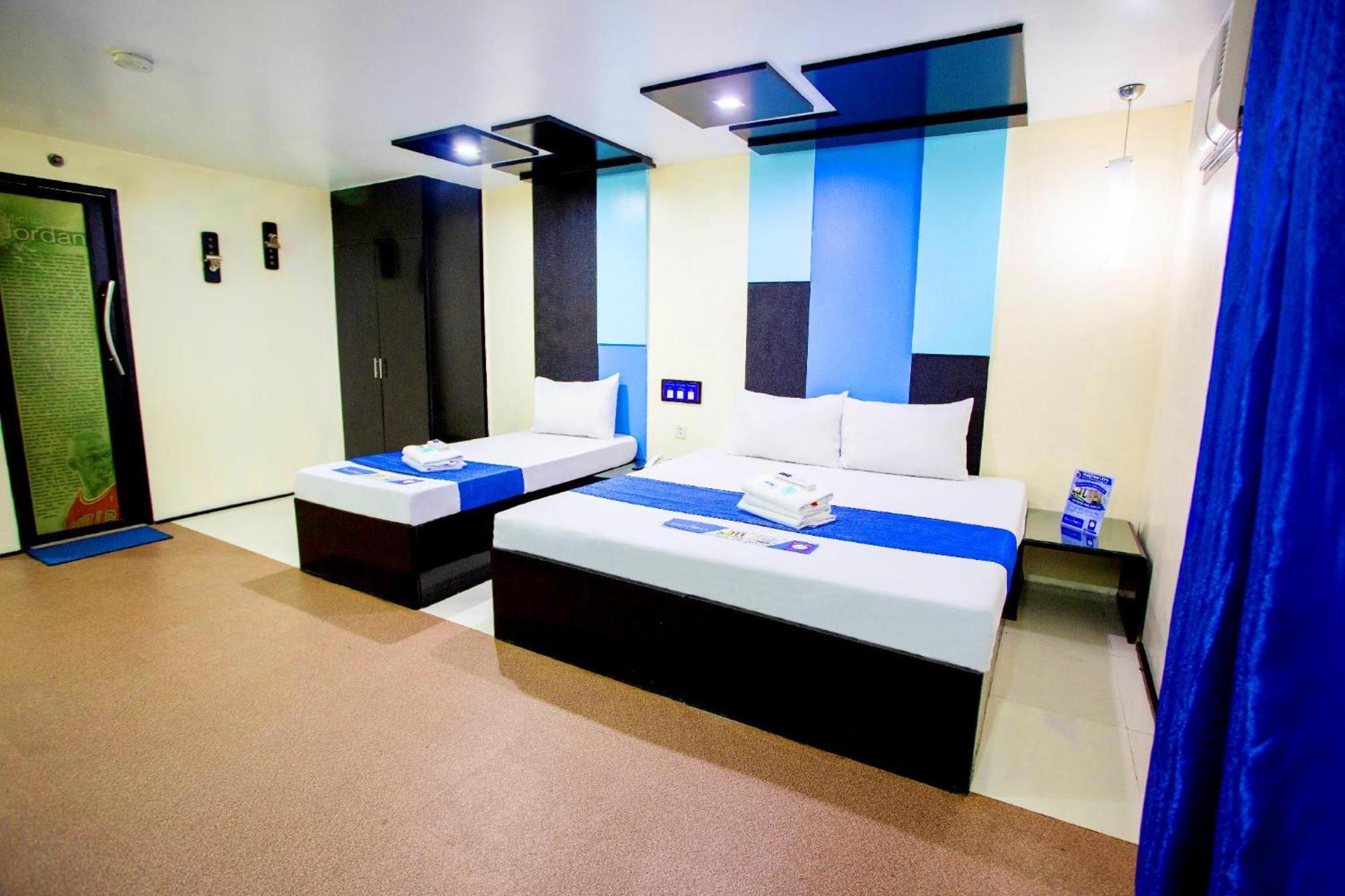 Hotel Dreamworld North Edsa Кесон Сити Екстериор снимка